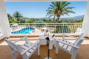 Bazén v ubytovaní Gorgeous Villa near Ibiza centre alebo v jeho blízkosti