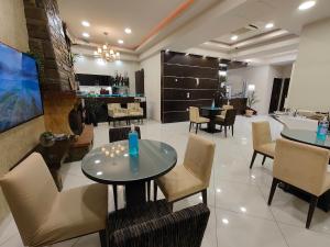 Posezení v ubytování The Manessi City Boutique Hotel