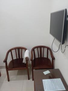 TV a/nebo společenská místnost v ubytování Phòng đơn giường đôi khép kín yên tĩnh