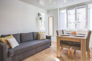 Posedenie v ubytovaní Bel appartement lumineux proche du centre-ville