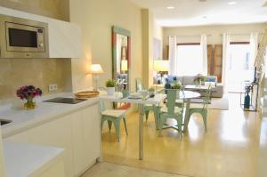 Kép HomeySeville-Penthouse Cathedral Tomas de Ibarra St 6 pax, Parking Optional szállásáról Sevillában a galériában