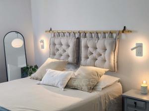 Posteľ alebo postele v izbe v ubytovaní Quiet Beachfront Apartment