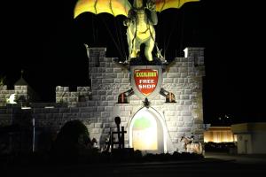 Certifikát, hodnocení, plakát nebo jiný dokument vystavený v ubytování Merlin's Camp