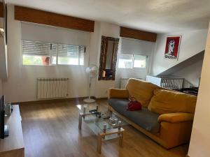 Posezení v ubytování Tomillaron House