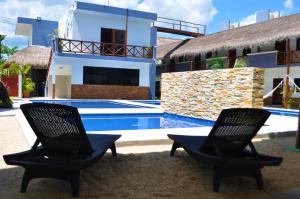 Bazén v ubytování Hotel Pejelagarto nebo v jeho okolí