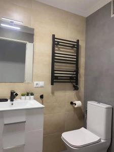 A bathroom at Apartament Azul/Torrevieja