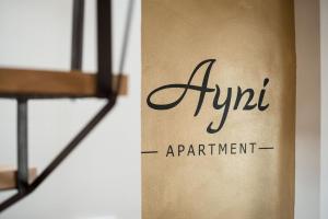 Ayni apartman的证书、奖牌、标识或其他文件