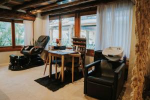 Posezení v ubytování Aldea Kuká, Luxury Eco Boutique Hotel