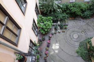 Vonkajšia záhrada v ubytovaní Park Danubes view central market Budapest