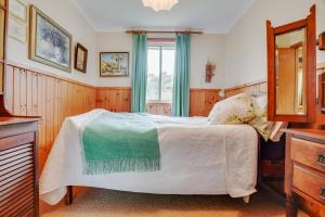 Postel nebo postele na pokoji v ubytování Eureka Farm