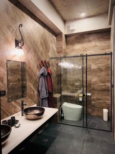Koupelna v ubytování Zephyr Homestay
