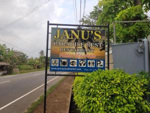 Majutusasutuses Janus Paradise Rest olev sertifikaat, autasu, silt või muu dokument