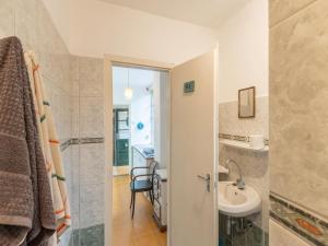 Ένα μπάνιο στο Cosy holiday home near Basilica +32 φωτογραφίες