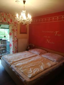Postel nebo postele na pokoji v ubytování Apartment Christopherhof 56 Grafenwiesen