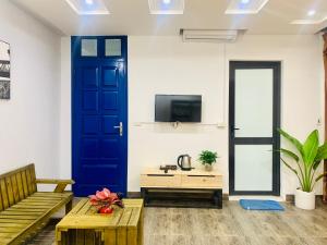 TV a/nebo společenská místnost v ubytování Sunny Hanoi Homestay