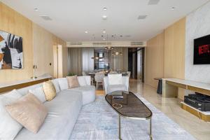 Gallery image of Beautiful 2BR High-Floor Marina View in Five in Dubai