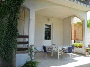 Część wypoczynkowa w obiekcie Apartment in Biograd na Moru with Terrace, Air conditioning, Wi-Fi 4801-1