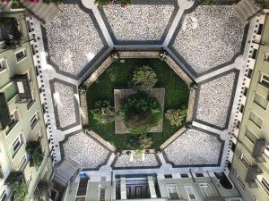 A garden outside Casadianna