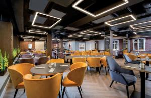 Reštaurácia alebo iné gastronomické zariadenie v ubytovaní Leonardo Boutique Hotel Krakow Old Town