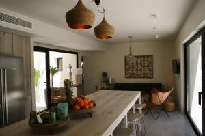 Kép Extravagant Ibiza Villa Casa Tranquila Sargamassa 5 Bedrooms Fantastic Sea Views Private Pool Santa Eulalia szállásáról Santa Eularia des Riuban a galériában