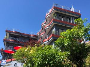 Bangunan di mana terletaknya hotel
