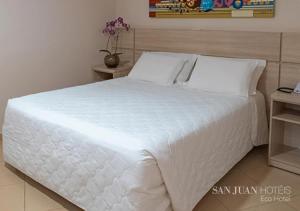 Cama ou camas em um quarto em Complexo Eco Cataratas Resort by SJ