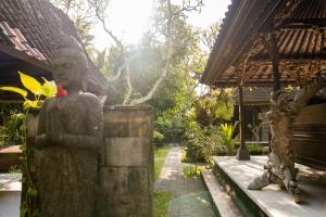 Zahrada ubytování Bramasa Ubud Guest House