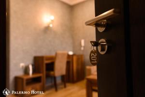 Foto sihtkohas Vanadzor asuva majutusasutuse Palermo Hotel galeriist