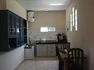 Kuchyň nebo kuchyňský kout v ubytování Departamento nuevo, amplio y cercano al centro de Posadas II + 4 fotografie