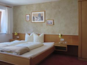 Posteľ alebo postele v izbe v ubytovaní Lili's Appartements