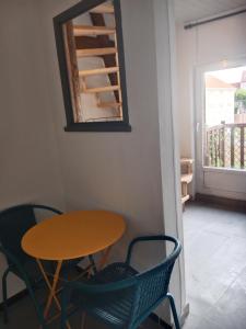 Gallery image of Pounette, appartement duplex, centre / thermes in Luxeuil-les-Bains