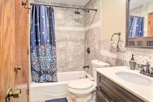 Ένα μπάνιο στο Lovely Minneapolis Home Near Target Field! +20 φωτογραφίες