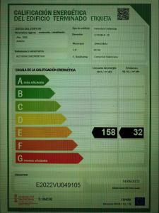 Certifikát, ocenenie alebo iný dokument vystavený v ubytovaní Bonita stay B Light Piscina climatizada, bbq, wifi