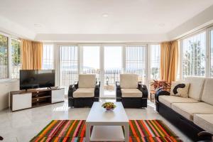 Ruang duduk di BODRUM BURCU RESIDENCE, Magnificent Sea View, Cozy, Free Otopark, Free Wifi
