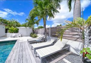 Bazén v ubytování Villa Manzana : neuve 4ch 4sdb 2 piscines - LUXE nebo v jeho okolí