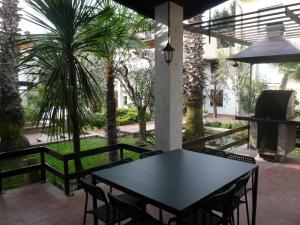 Vonkajšia záhrada v ubytovaní Oasi Holiday Home