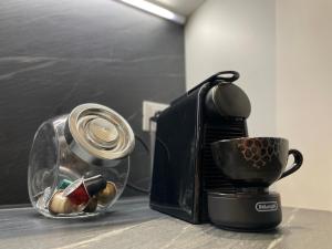 Coffee and tea making facilities at Casa Veronica nel cuore di Padova