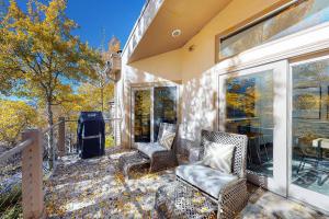 Istumisnurk majutusasutuses Unveil Vail