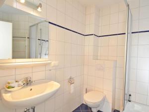 Koupelna v ubytování Villa Vilmblick - Wohnung 23 mit Meerblick-Balkon