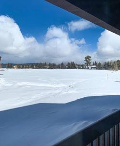 TALISMAN AMAZING VIEWS Walk to Uptown Sleeps 4 v zimě
