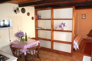TV a/nebo společenská místnost v ubytování Apartment Edo