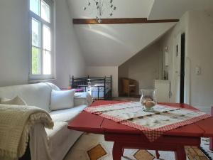 Posezení v ubytování Ferienhaus Dreamholiday - Stilvolles großes Ferienhaus mit Garten