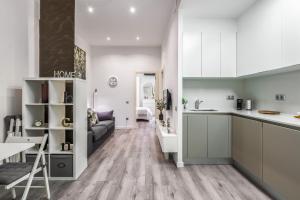 Kuchyň nebo kuchyňský kout v ubytování Apartamento en excelente ubicación, centro de Barcelona