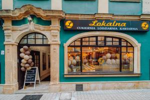 Supermarket alebo iný obchod pri apartmáne alebo v okolí
