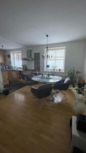 Kuchyň nebo kuchyňský kout v ubytování Wohnung am Mittellandkanal