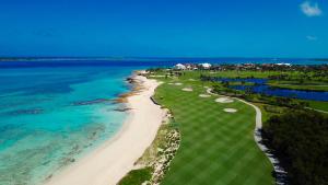 an overhead view of a golf course on the beach at The Royal at Atlantis in Nassau