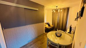 Posezení v ubytování LA VILLA DEKO - Studio avec parking proche Université et Hôpital