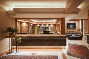 Vstupní hala nebo recepce v ubytování Hotel Panorama Royal + 37 fotografií