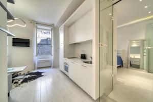 Televízia a/alebo spoločenská miestnosť v ubytovaní REF 1490 - Cannes Le Suquet - Apartment for rent