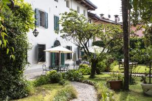 Vonkajšia záhrada v ubytovaní Casa Ariis
